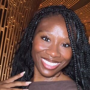 Meet your Posher, Kiana